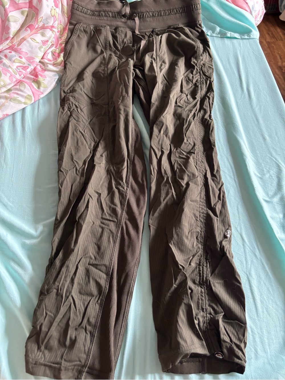 lululemon athletica Olive Brown Women's Dance Pants Capris